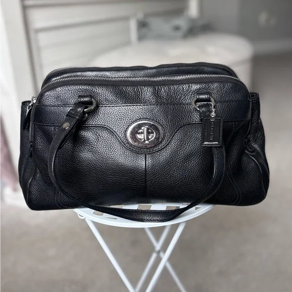 Vintage Coach Penelope Black Pebbled Leather Turnlock Satchel Shoulder Bag - Picture 2 of 15